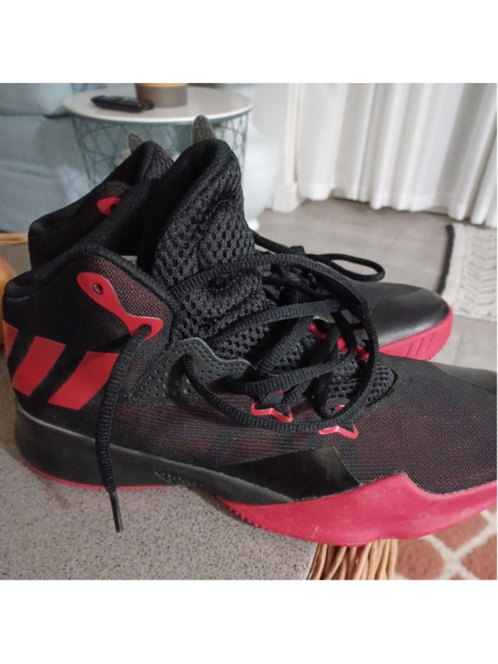 Adidas Boys basketball shoes 6.5